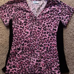 GEM Scrubs Pink Cheetah with Pockets